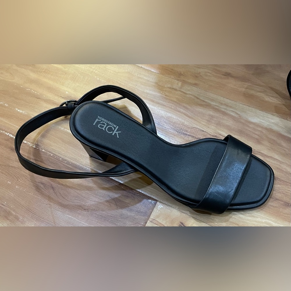 Women’s Nordstrom Rack Ankle Strap Heels - Black Size 6 - Picture 4 of 6